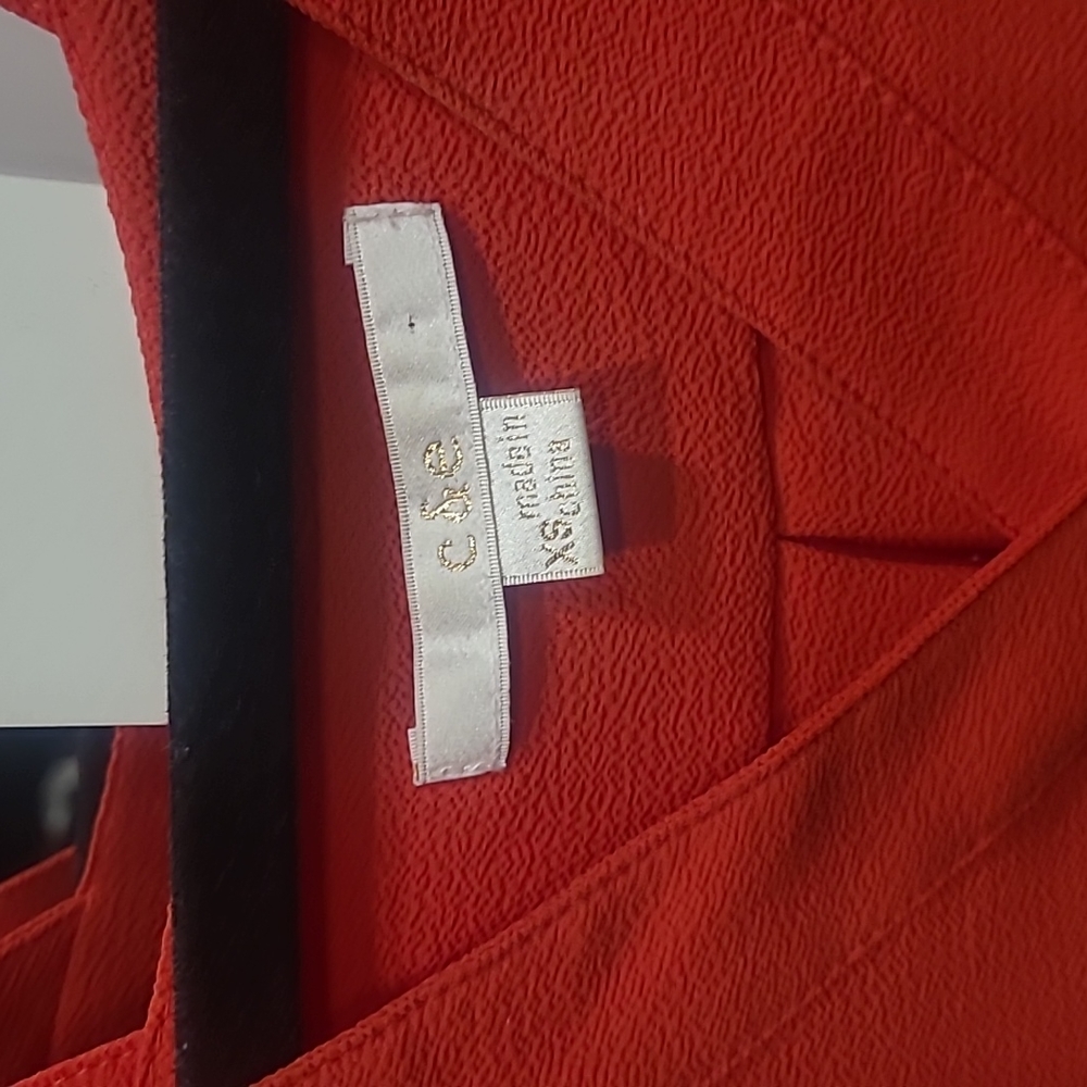 Red top - Picture 2 of 7